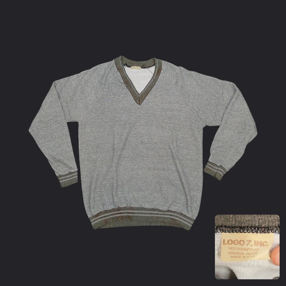 Logo 7 | Vintage 80s Blank V-Neck Raglan Sweatshirt Gray Striped Large